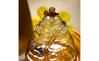 Szklany pojemnik na miód z łyżeczką Pszczółka