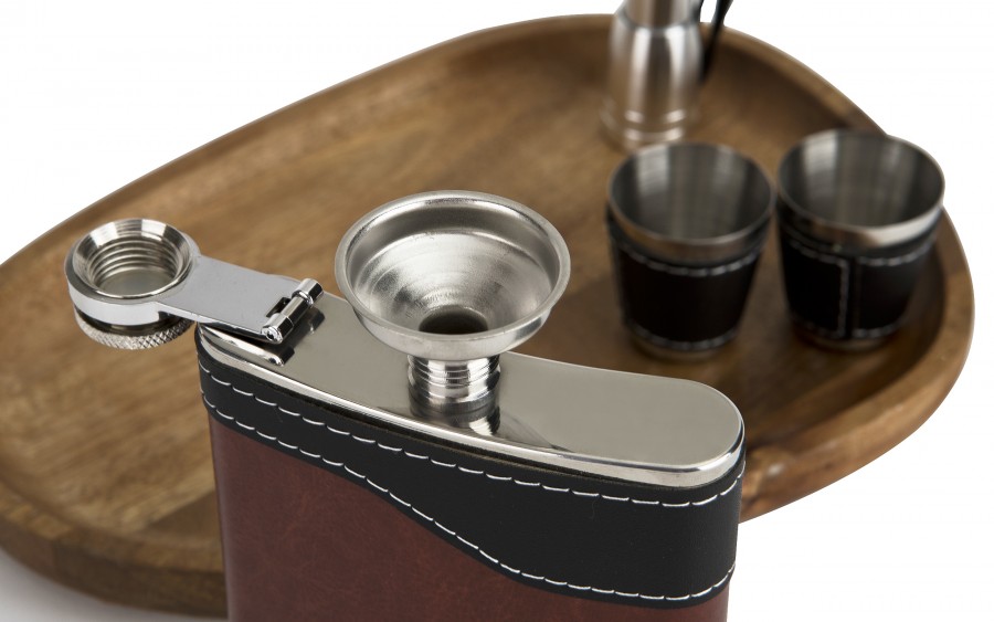 Piersiówka w zestawie KW8L brązowa