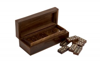 Domino w drewnianym pudełku 1826