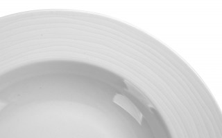 Talerz głęboki 23 cm prążki Stock biały