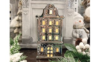 Ceramiczna ozdoba Kamieniczka LED świecąca srebrna duża 20 cm