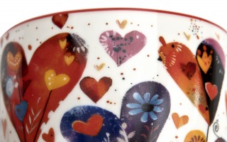 Kubek porcelanowy 460 ml Kolorowe Serca 1
