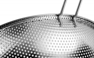 Durszlak nierdzewny 28 cm z rączką Steel AMBITION