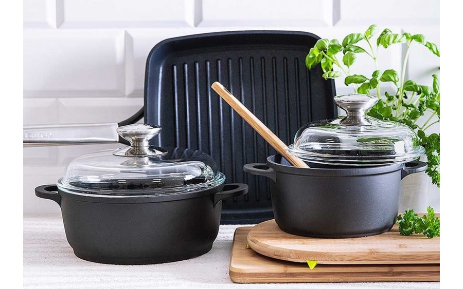 Garnek z pokrywą 2,3 L Taurus AMBITION