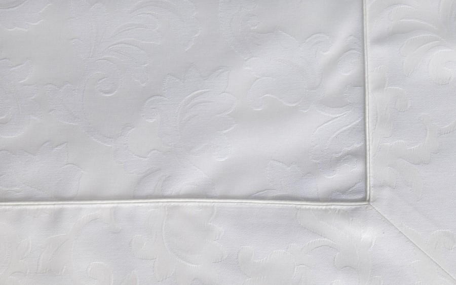 Obrus plamoodporny 140x350 cm Monterrey 099 Cream