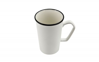 Kubek ceramiczny 420 ml Cream Mat czarny rant