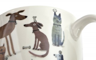 Kubek porcelanowy 460 ml Rózne Psy w koszyczku