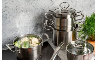 Garnek wysoki z pokrywką 1,75 L  Petite