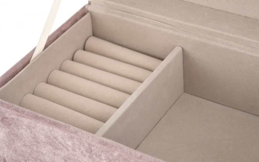 Szkatułka na biżuterię różowa 144864