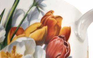 Kubek porcelanowy 460 ml Tulipany w koszyczku