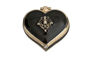 Puzderko/mini szkatułka serduszko czarne