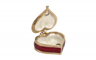 Puzderko/mini szkatułka serduszko czerwone