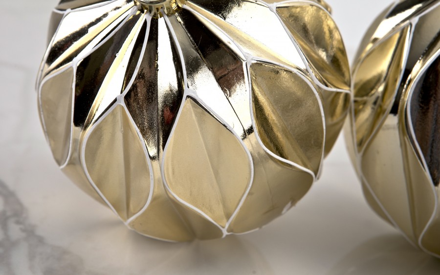 Komplet 4 bombek plastikowych 15 cm złoty 8520