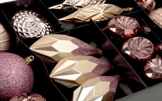 Komplet 16 bombek plastikowych różne róż burgund