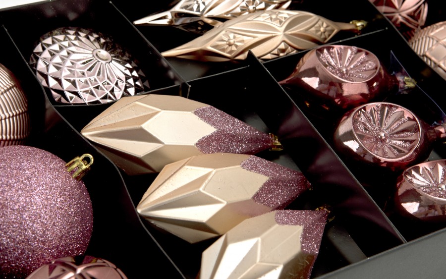 Komplet 16 bombek plastikowych różne róż burgund