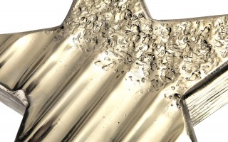 Figurka ozdobna gwiazda metalowa złota mała 2241