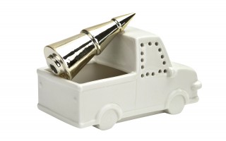 Ozdoba świateczna białe autko z choinką w bagażniku 6083