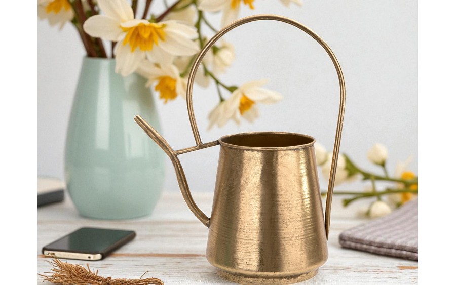 Metalowa konewka złota dekoracja 43x39x21 cm