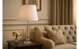 Lampa z kloszem i szklaną podstawa AP138547