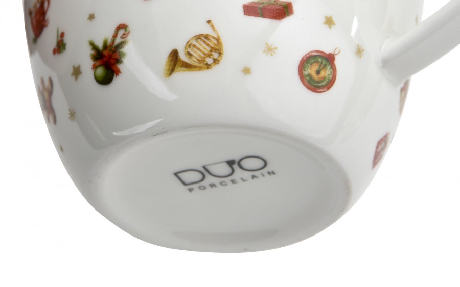 Kubek porcelanowy 460 ml Christmas Gifts w koszyczku