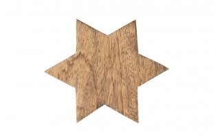 Drewniana podstawka pod kubek w kształcie gwiazdy