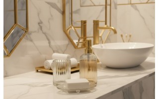 Szklany komplet łazienkowy 3-elementowy ARI