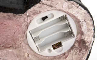 Ozdoba świąteczna But z prezentami LED 33,5 cm