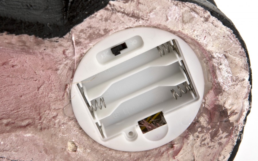 Ozdoba świąteczna But z prezentami LED 33,5 cm