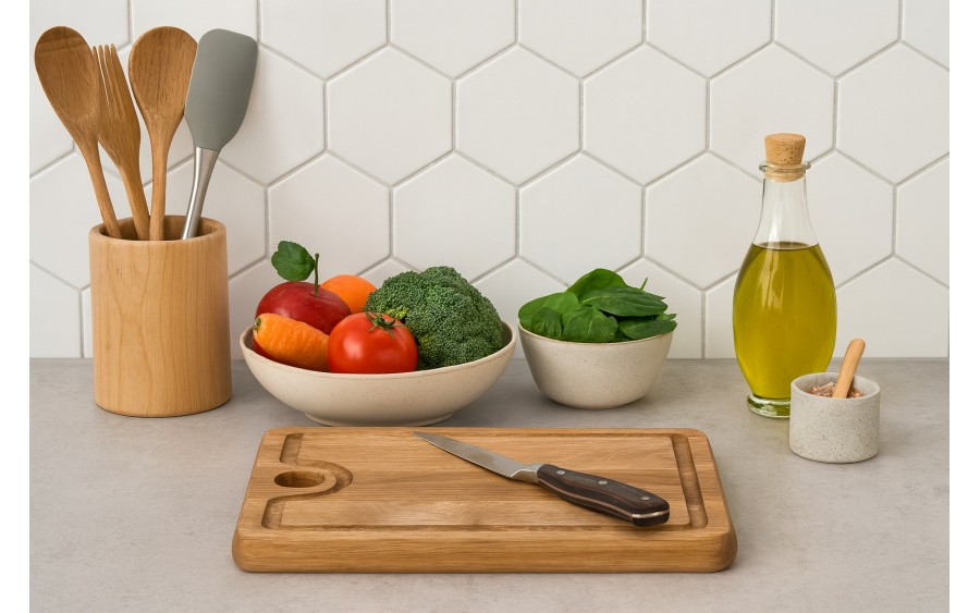 Deska do krojenia dębowa 20x30cm z kółeczkiem