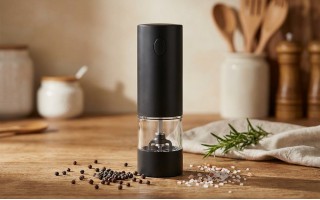 Elektryczny młynek do przypraw USB MR-1618