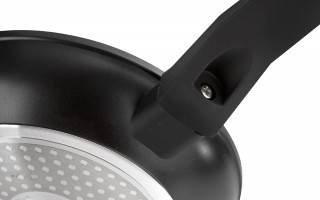 Zestaw noży w bloku 5 szt. DARQUE + patelnia gratis