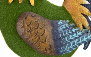 Figurka dekoracyjna Kogut 67 cm metalowy kolorowy