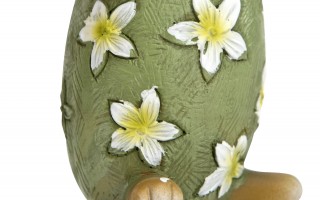 Figurka dekoracyjna Zając z kwiatkiem 16 cm VB0328