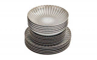 Komplet talerzy dla 6 osób 18 el. Roma/Boss 9228