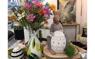 Figurka ozdobna Królik 42 cm przy jajku