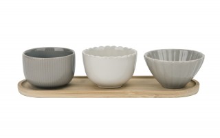 Zestaw 3 miseczek z deską do serwowania 4 el.