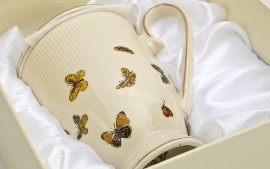 Kubek porcelanowy 400 ml z zaparzaczem Motylki