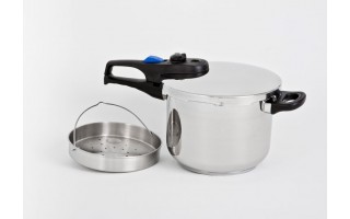 Szybkowar + sitko + podstawka